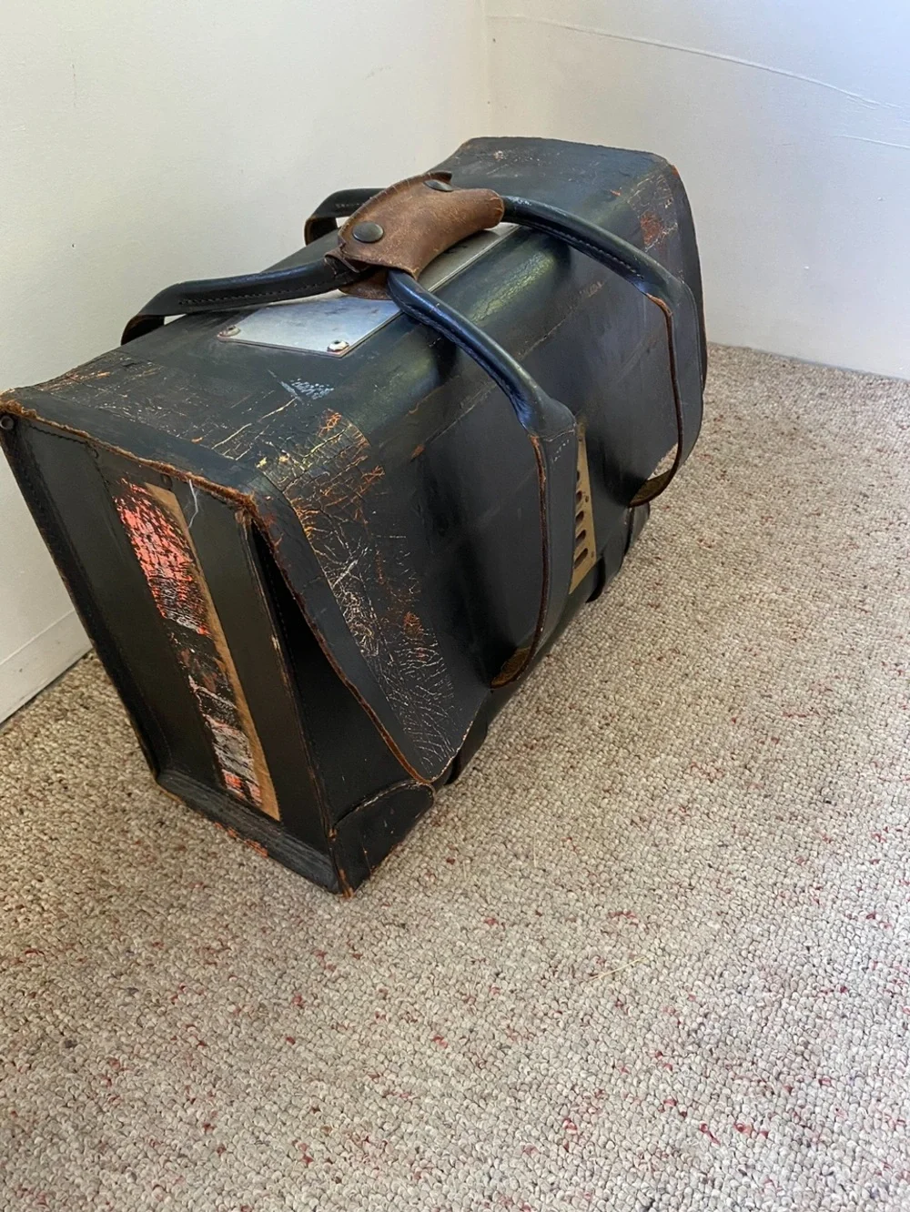 Like Vintage? WW2 US Military Aviator Pilot Leather Case
